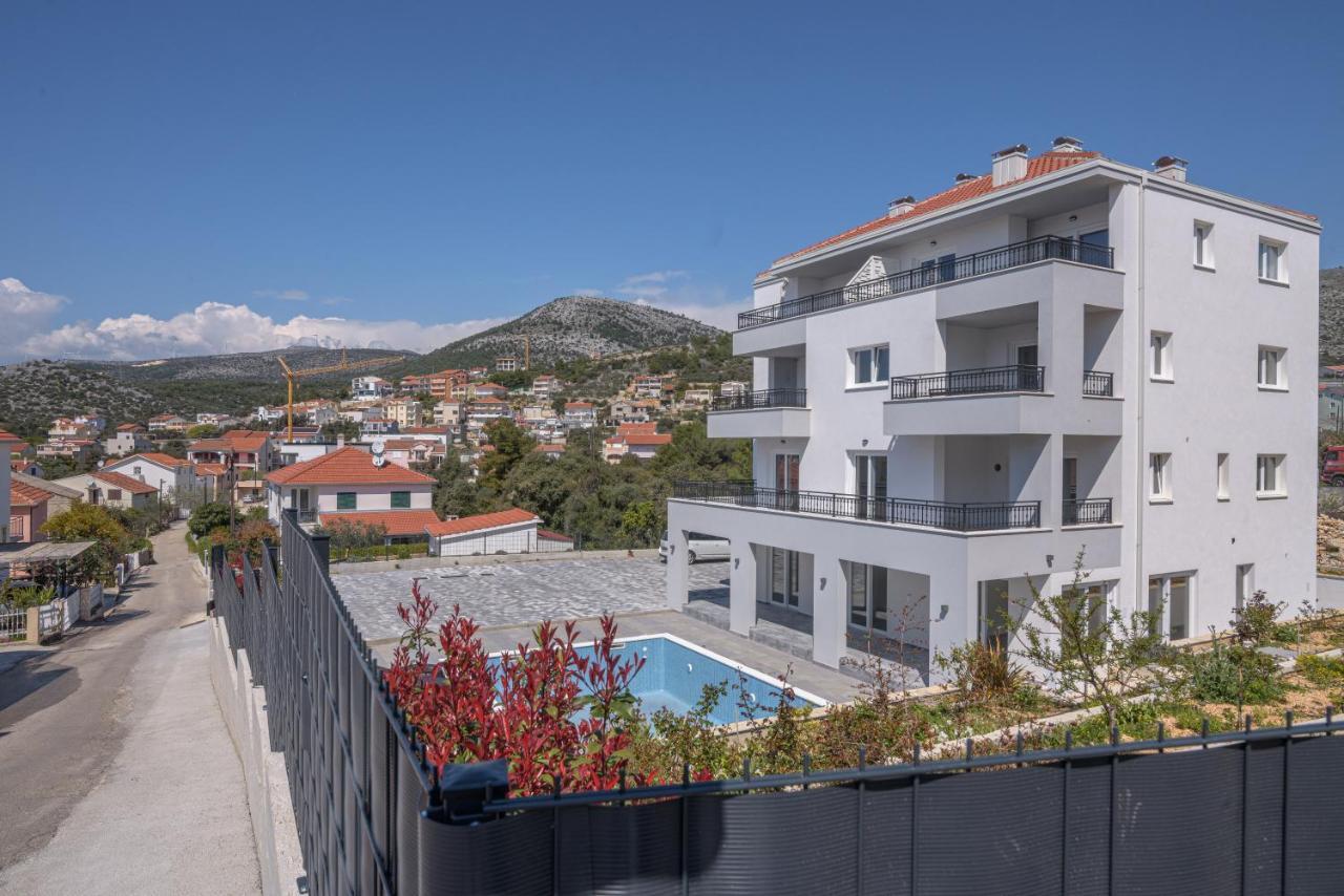 Villa Barbara & Zoran With Heated Swimming Pool Seget Vranjica Exteriör bild